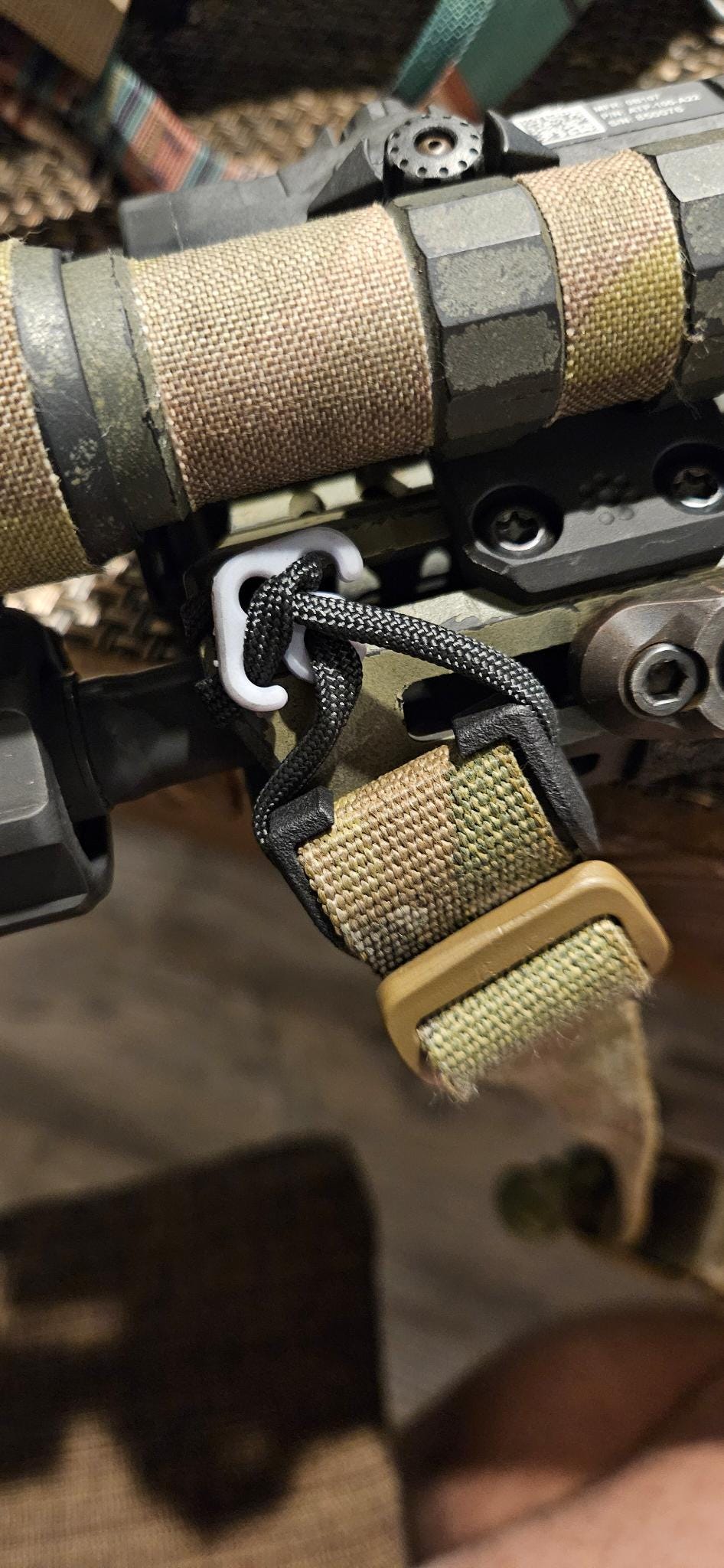 Q sling | Paracord Sling | Tactical Clip | Weapon Sling | Cosplay Clip | Quick Fix Sling | Hiking Sling | Camping Sling